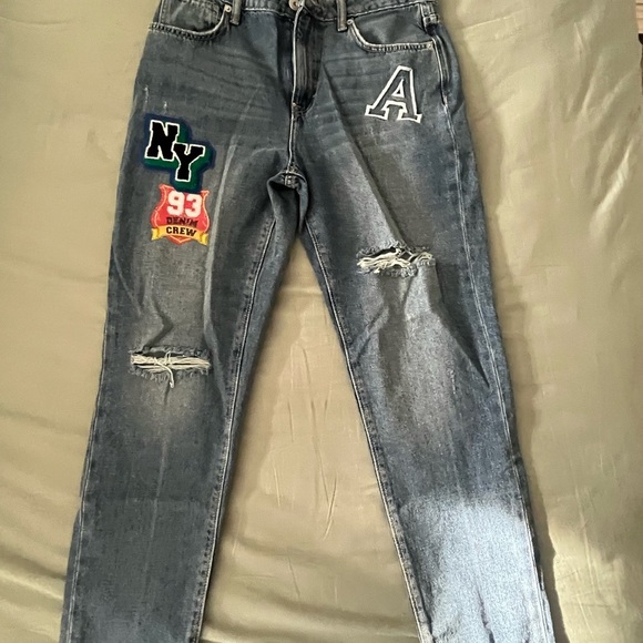 No Boundaries Blue Straight Leg Jeans with NY Patch - Picture 4 of 5